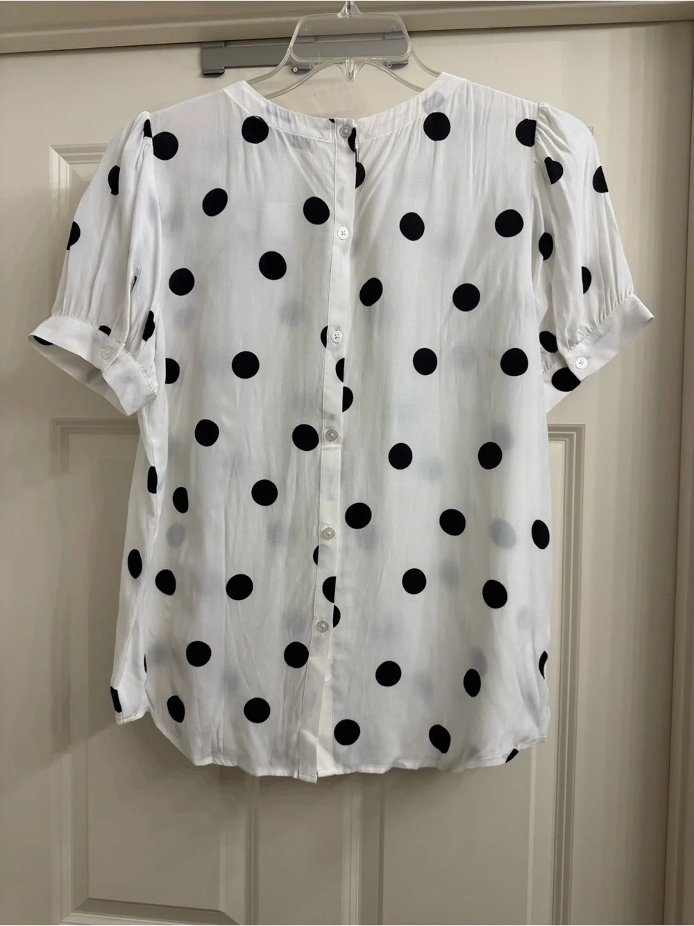 NWT LOFT White with Black Polka Dots  Button Back Blouse size Medium